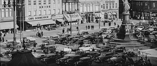 Altmarkt 1937 - Fotografie mit Parkplatz