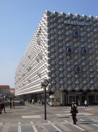 Karstadt-Kaufhaus von der Prager Straße aus - 2004
